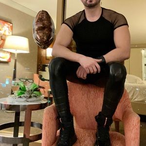 Meet your Posher, Lamine